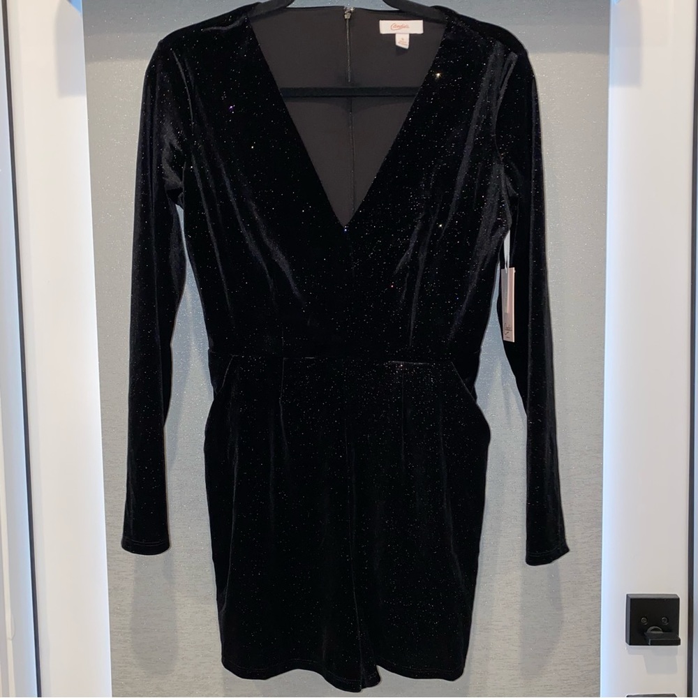 Candie’s Velvet Sparkle Long Sleeve Romper Size Small